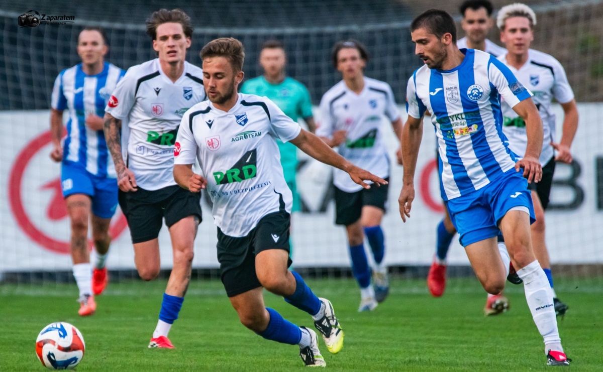 Gol Szotka dał Unii zwycięstwo. Raciborzanie samodzielnym liderem klasy okręgowej! [FOTO] - Serwis informacyjny z Raciborza - naszraciborz.pl