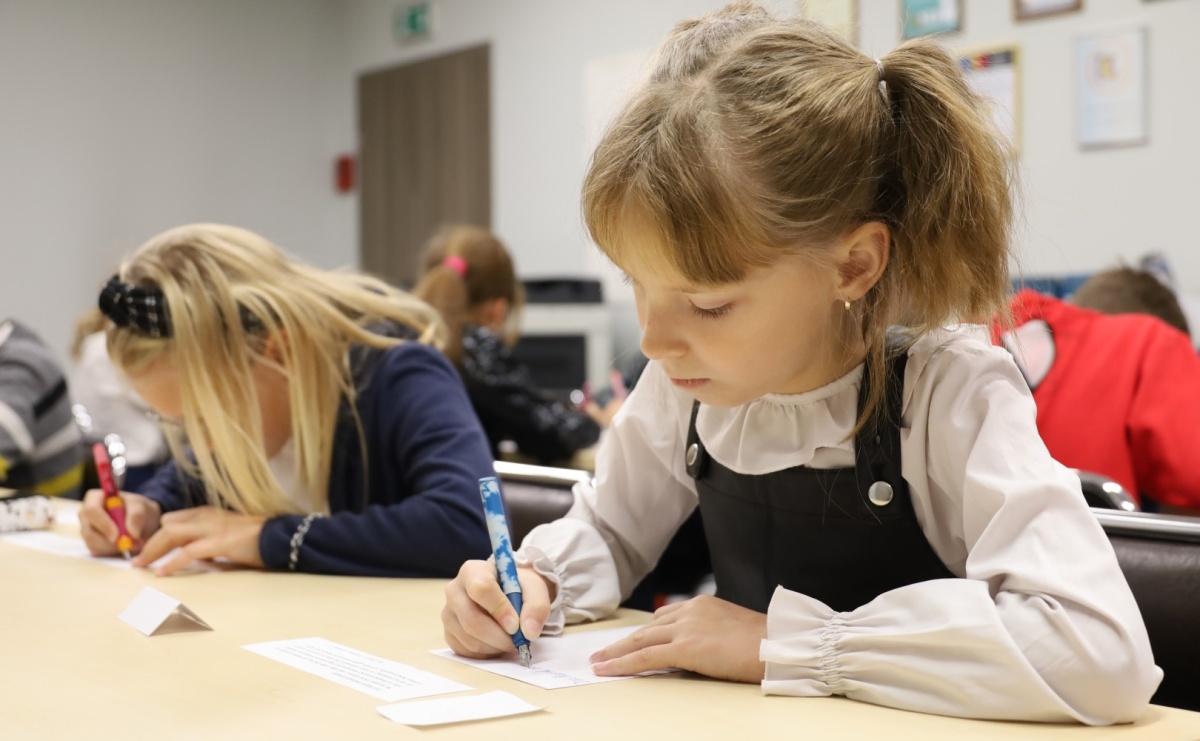 Zostań Mistrzem Kaligrafii! Biblioteka ogłasza Konkurs Pięknego Pisania - Serwis informacyjny z Raciborza - naszraciborz.pl