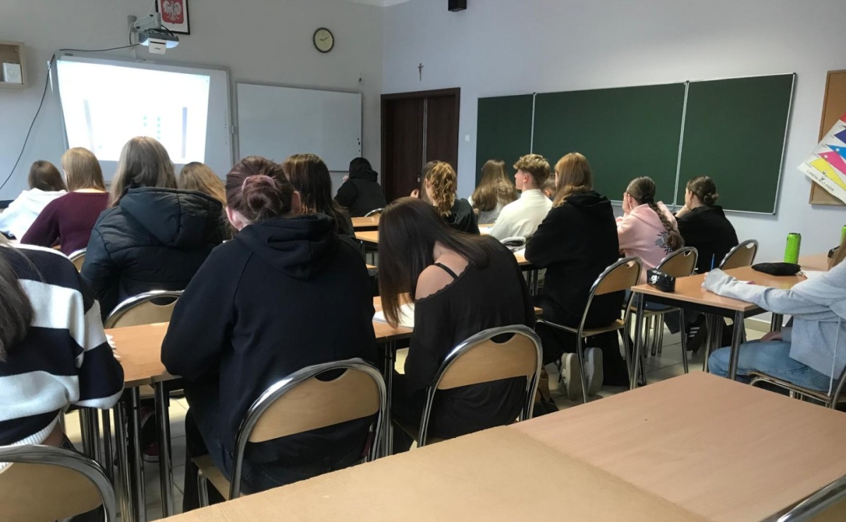 W śląskich szkołach trwają Lekcje z ZUS. Zgłoś szkołę do Olimpiady i otwórz uczniom drzwi na uniwersytety - Serwis informacyjny z Raciborza - naszraciborz.pl