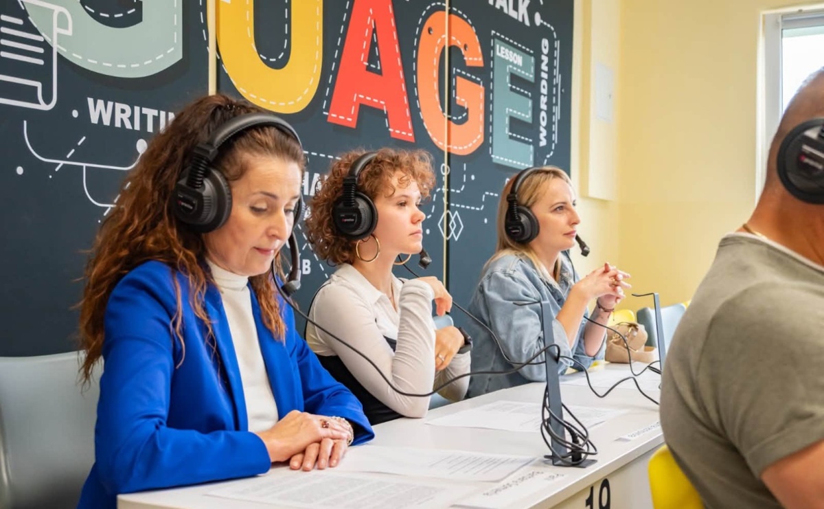 Nowoczesna pracownia informatyczno-językowa w szkole w Bieńkowicach. Wyposażenie kosztowało 40 tys. zł - Serwis informacyjny z Raciborza - naszraciborz.pl