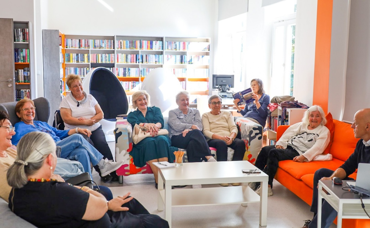 Listopad w bibliotece? Najlepiej w klubie! - Serwis informacyjny z Raciborza - naszraciborz.pl