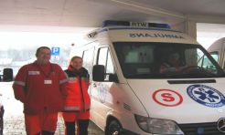 Raciborscy ratownicy dostali mercedesa - Serwis informacyjny z Raciborza - naszraciborz.pl