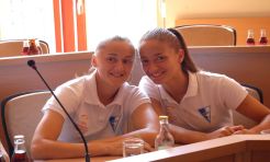 Piłkarki z Serbii gościły Ratuszu - Serwis informacyjny z Raciborza - naszraciborz.pl